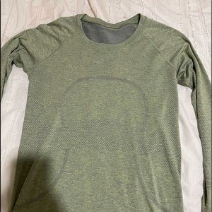 Light green long sleeve swiftly tech